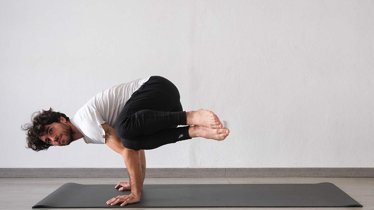 yoganuary 8.0, day 5: inner serenity arm balances