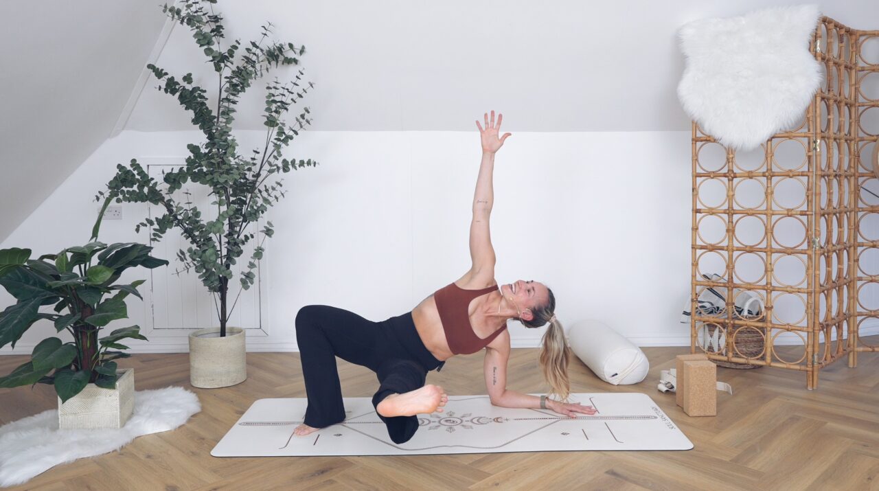 YOGANUARY 10.0, DAY 22: SACRED RHYTHM FLOW