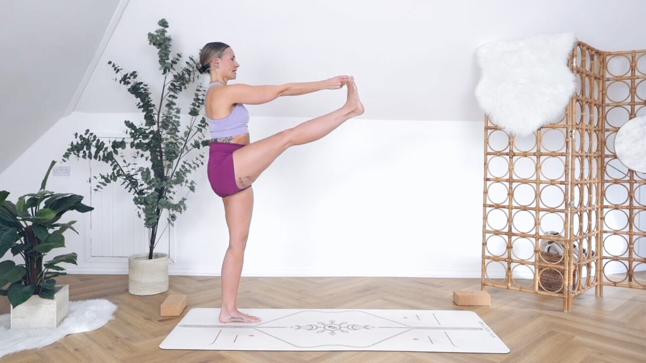 YOGANUARY 10.0, DAY 31: THE DIVINITY WITHIN YOU