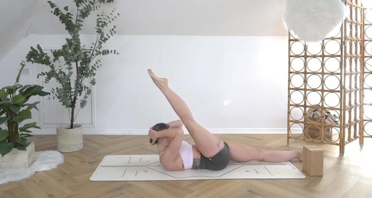 YOGANUARY 10.0, DAY 4: SILLY & SOULFUL VINYASA